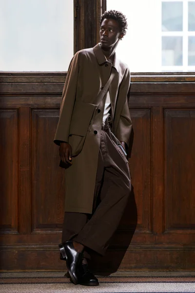 Look 5